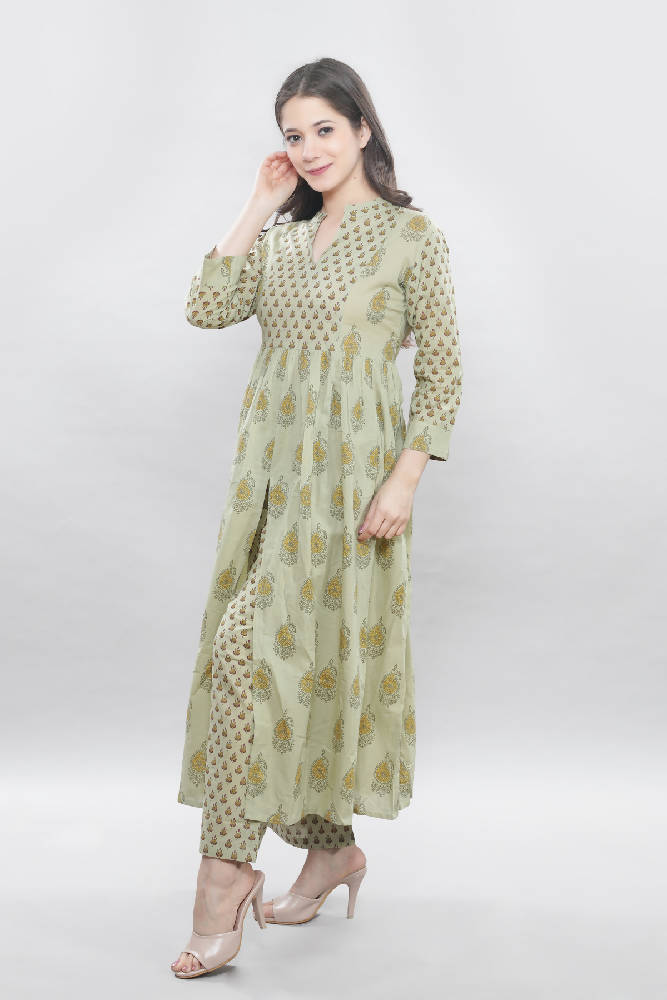 Printed Front Slit Kurta With Pant