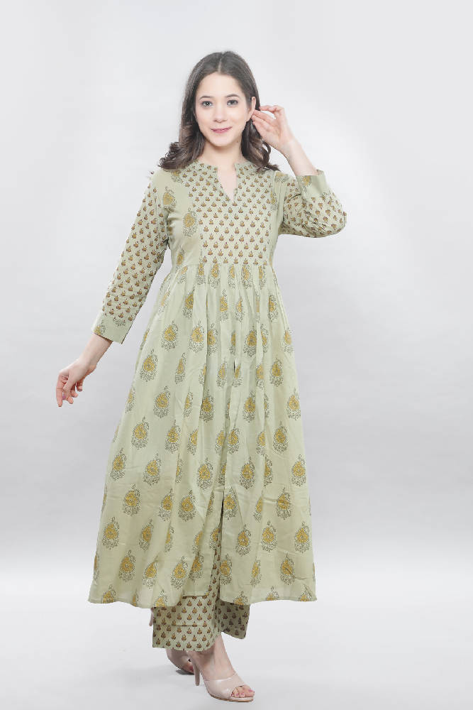 Printed Front Slit Kurta With Pant